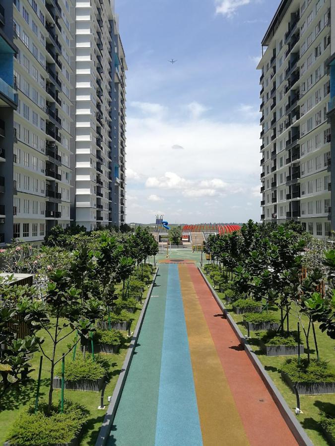 Bsp21 Apartment Jenjarum ภายนอก รูปภาพ